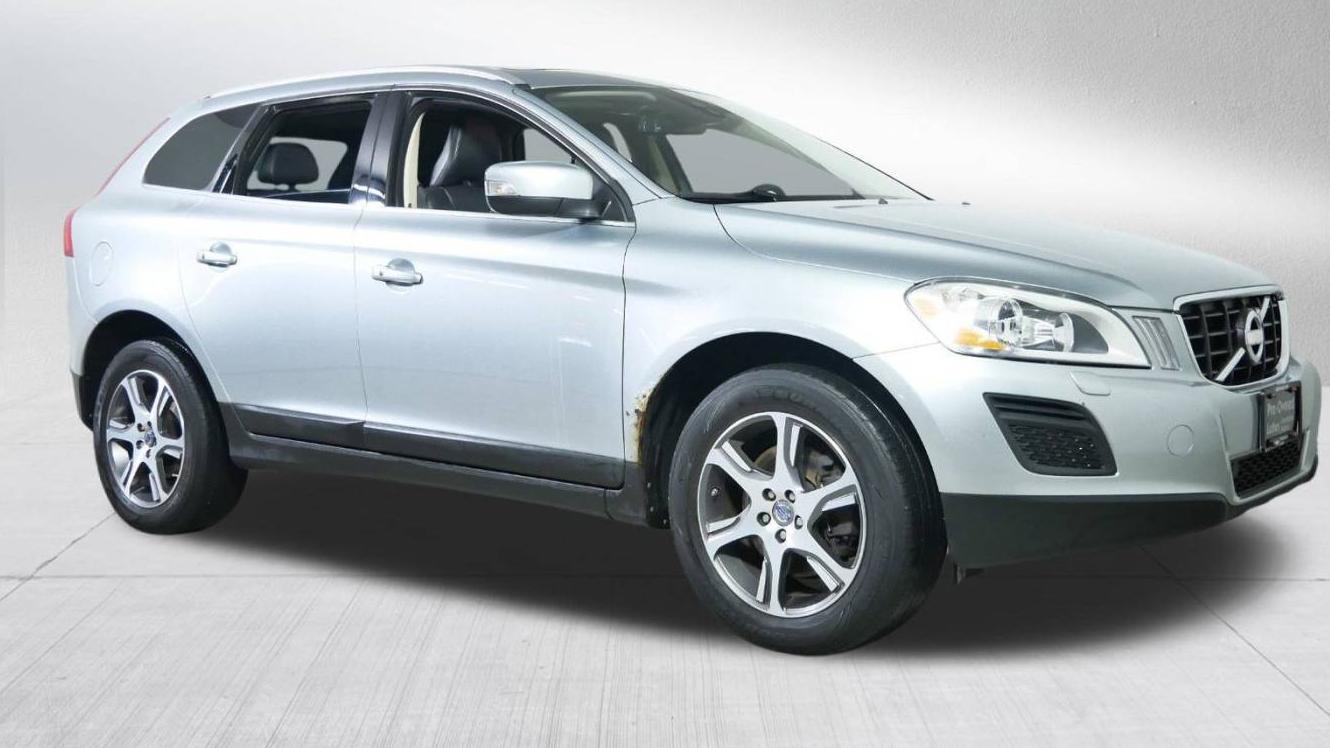 VOLVO XC60 2013 YV4902DZXD2461404 image