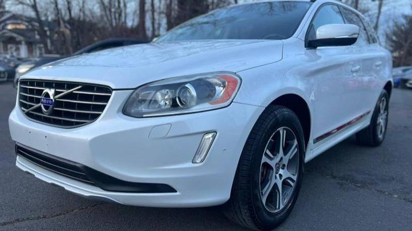 VOLVO XC60 2015 YV4902RD3F2561554 image