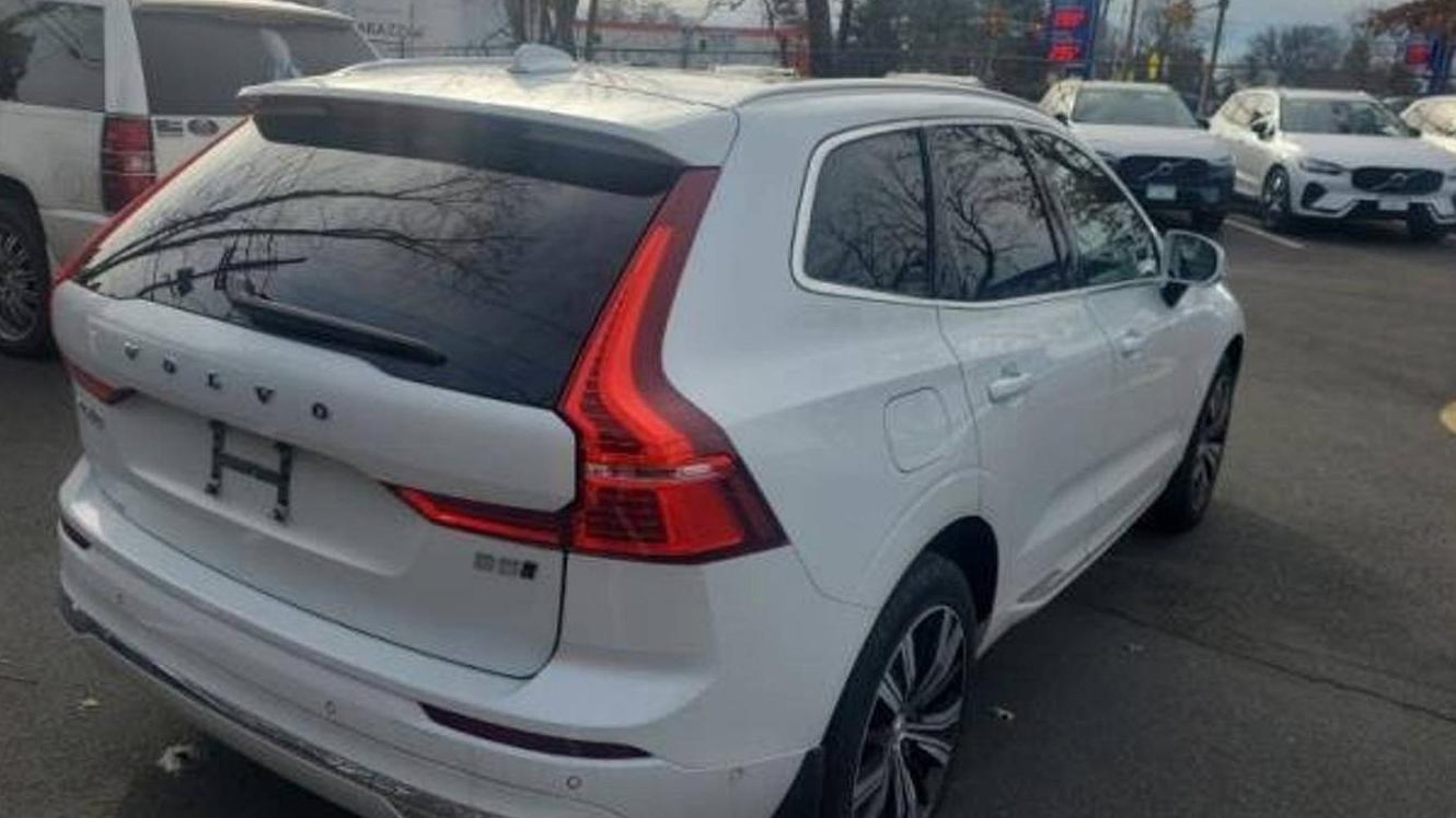 VOLVO XC60 2022 YV4L12RL9N1981866 image