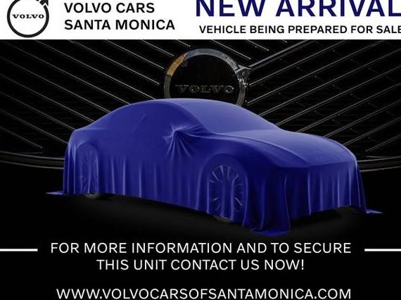 VOLVO XC60 2022 YV4H60DMXN1033780 image