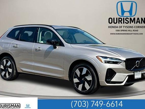 VOLVO XC60 2025 YV4H60RMXS1054987 image