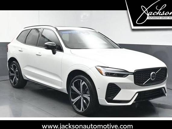 VOLVO XC60 2025 YV4H60RM0S1102030 image