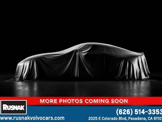 VOLVO XC60 2025 YV4M12RJXS1043146 image