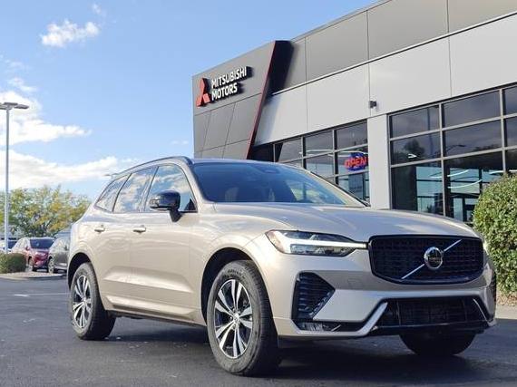 VOLVO XC60 2025 YV4M12RJXS1093626 image