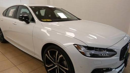 VOLVO S90 2021 LVYA22MT0MP207170 image