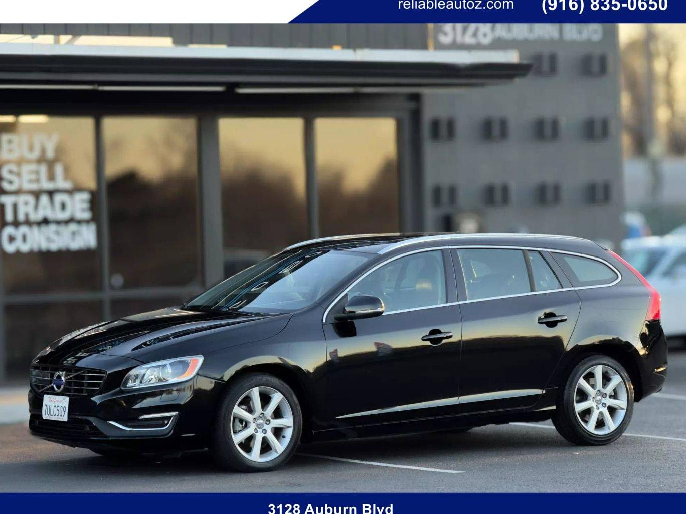 VOLVO V60 2016 YV140MEM2G1307401 image