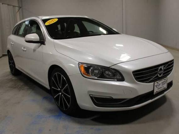 VOLVO V60 2017 YV140MSK3H1358555 image