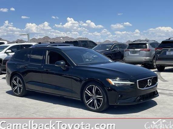 VOLVO V60 2020 YV1102EM8L2391588 image