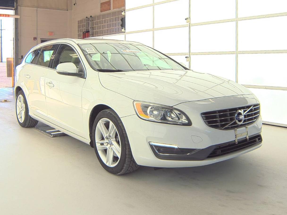 VOLVO V60 2015 YV140MEK6F1260788 image