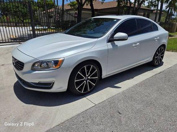 VOLVO S60 2016 YV126MFK7G2394483 image