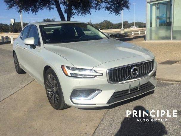 VOLVO S60 2019 7JR102FL8KG015231 image