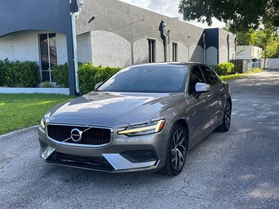 VOLVO S60 2019 7JR102FK5KG011306 image