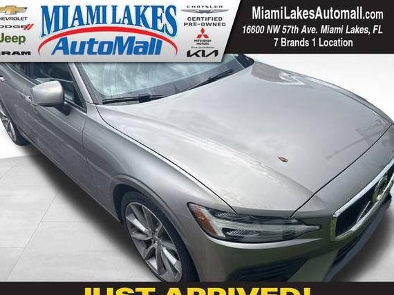 VOLVO S60 2019 7JR102FK7KG004728 image