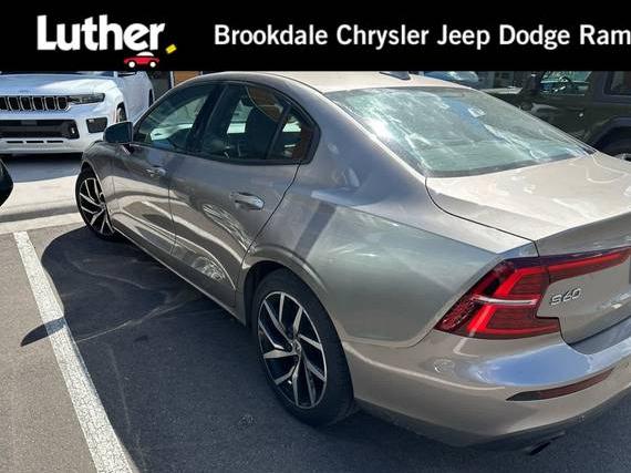VOLVO S60 2019 7JRA22TK1KG011432 image