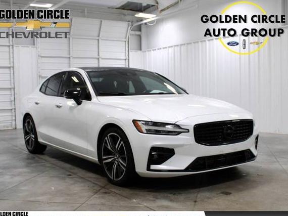VOLVO S60 2019 7JRA22TM8KG017407 image