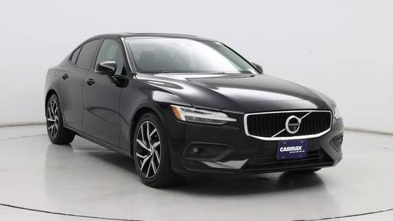 VOLVO S60 2019 7JRA22TK9KG012179 image