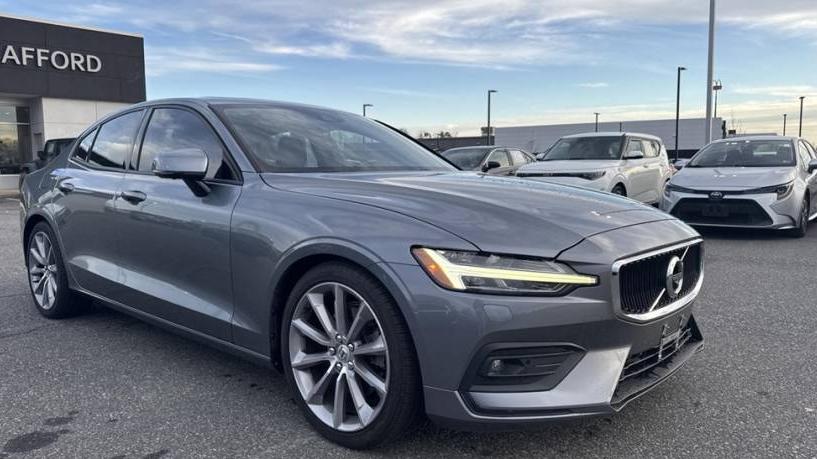 VOLVO S60 2019 7JR102FK2KG017726 image