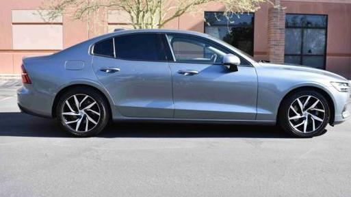 VOLVO S60 2019 7JR102FK5KG011466 image