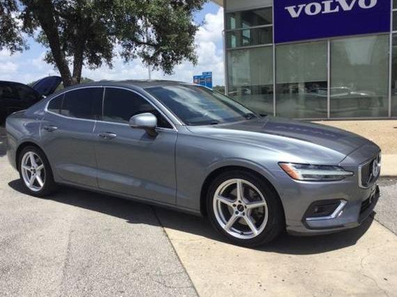 VOLVO S60 2019 7JR102FL3KG004654 image