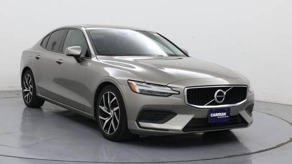 VOLVO S60 2019 7JRA22TK7KG011483 image