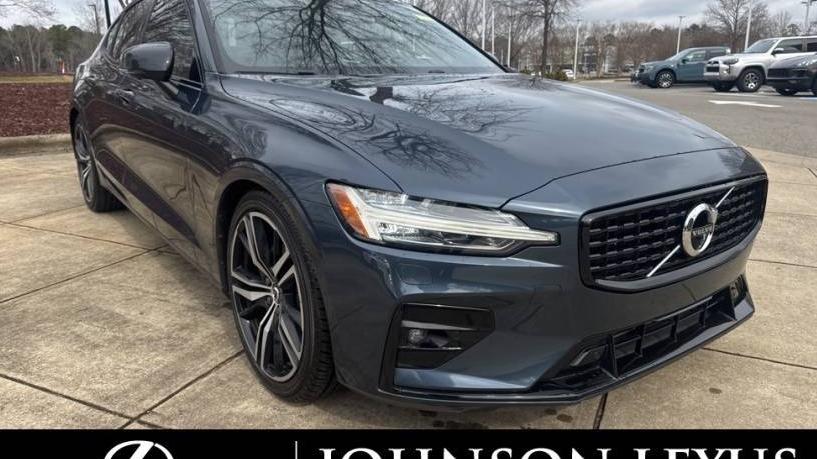 VOLVO S60 2019 7JRA22TM3KG013877 image