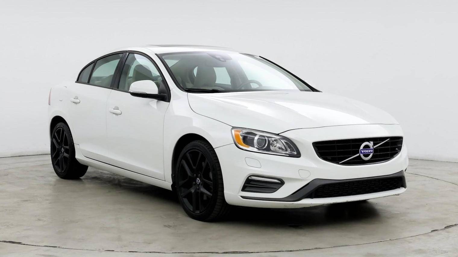 VOLVO S60 2018 YV126MFL2J2466965 image