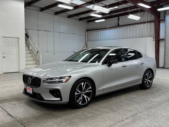 VOLVO S60 2024 7JRL12FK5RG326896 image