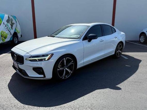 VOLVO S60 2024 7JRL12FK6RG310190 image