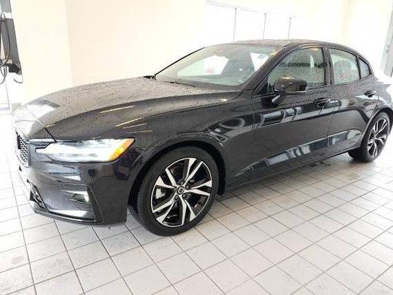 VOLVO S60 2024 7JRL12FK4RG326775 image