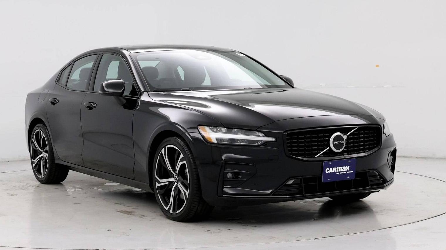 VOLVO S60 2024 7JRL12FK4RG303142 image