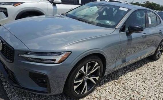 VOLVO S60 2024 7JRL12FK7RG327323 image