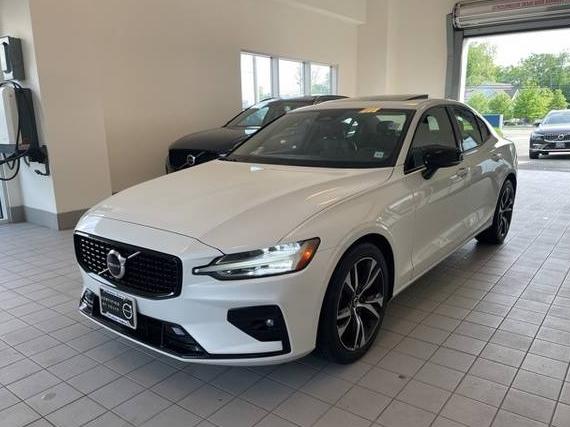 VOLVO S60 2024 7JRL12FK3RG323351 image