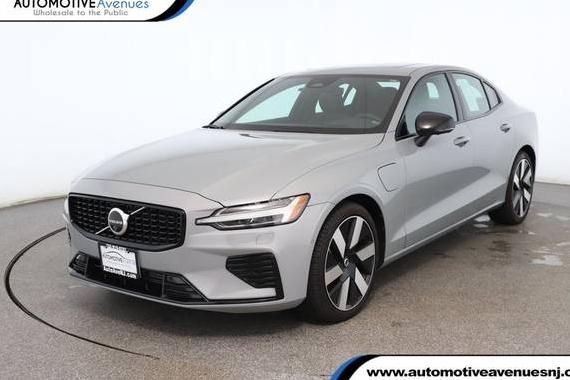 VOLVO S60 2024 7JRH60FM1RG301068 image