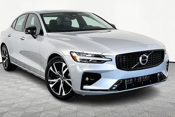 VOLVO S60 2024 7JRL12FK8RG327055 image VOLVO S60 2024 7JRL12FK8RG327055 image