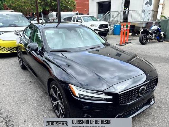 VOLVO S60 2024 7JRL12TK5RG323890 image
