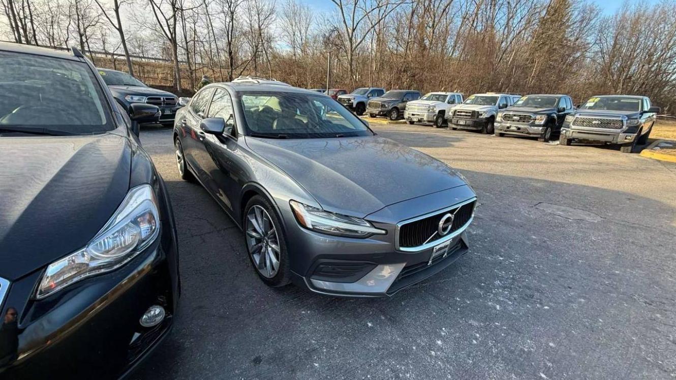 VOLVO S60 2020 7JRA22TK7LG044257 image