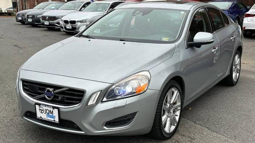 VOLVO S60 2011 YV1902FHXB2009225 image