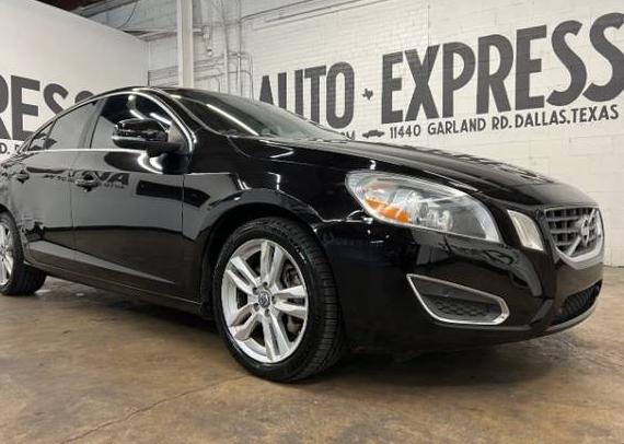 VOLVO S60 2013 YV1612FH1D2207372 image
