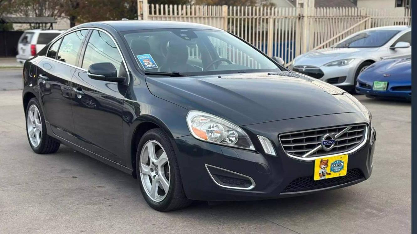 VOLVO S60 2013 YV1612FSXD2171371 image