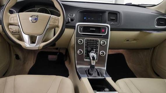 VOLVO S60 2015 YV1612TK9F2364327 image
