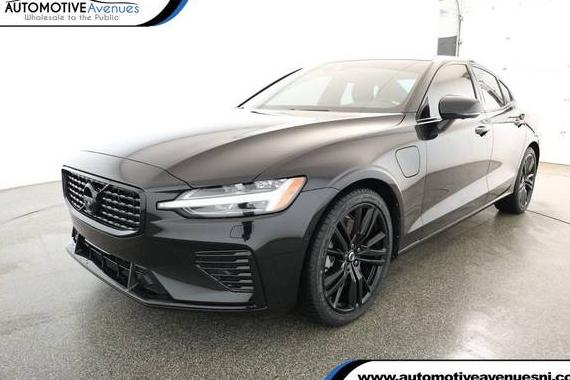 VOLVO S60 2022 7JRH60FD9NG192529 image VOLVO S60 2022 7JRH60FD9NG192529 image