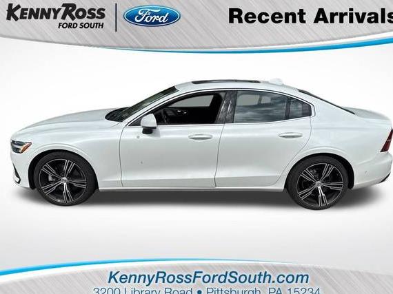 VOLVO S60 2022 7JRL12TL0NG193455 image