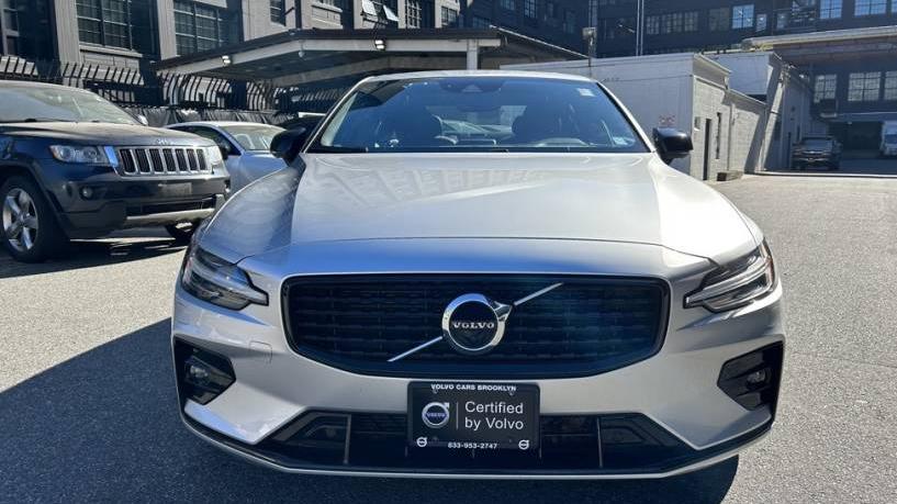 VOLVO S60 2022 7JRL12FM6NG163008 image