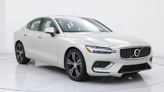 VOLVO S60 2022 7JRL12FL7NG160335 image