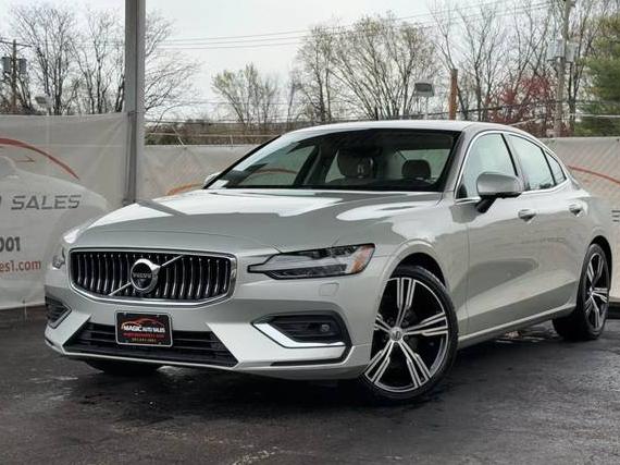 VOLVO S60 2022 7JRL12TLXNG165890 image