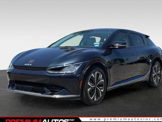 KIA EV6 2023 KNDC34LA1P5097982 image