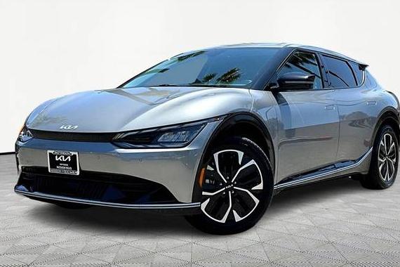 KIA EV6 2023 KNDC34LA3P5607037 image