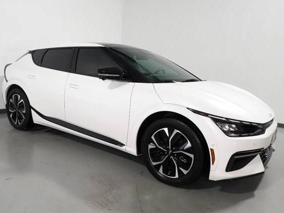 KIA EV6 2023 KNDC44LA1P5098448 image