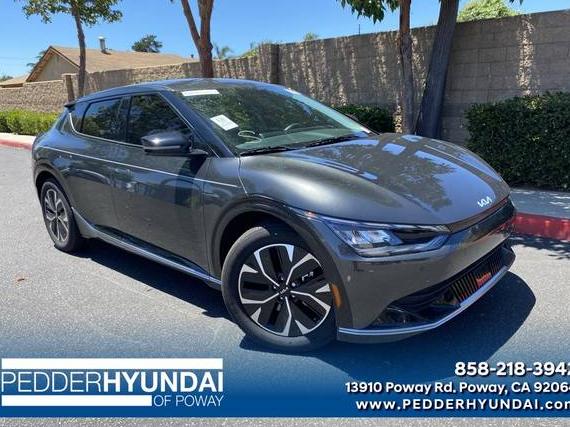 KIA EV6 2023 KNDC34LA5P5606181 image