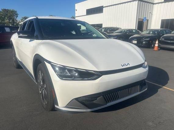 KIA EV6 2024 KNDC34LB8R5217871 image